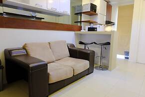 Homey And Modern Designed 2Br Apartment Parahyangan Residence
