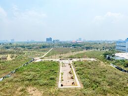 Nice And Comfy Studio At Enviro Apartment