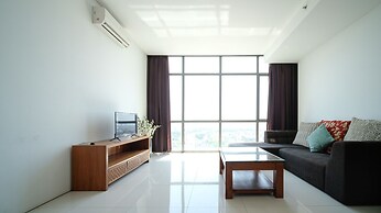 Homey 1Br With Extra Room Apartment At Aryaduta Residence Surabaya