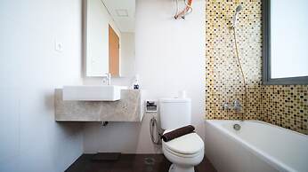 Homey 1Br With Extra Room Apartment At Aryaduta Residence Surabaya