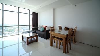 Homey 1Br With Extra Room Apartment At Aryaduta Residence Surabaya