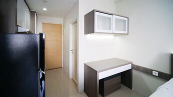 Tidy And Comfy Studio At Bale Hinggil Apartment
