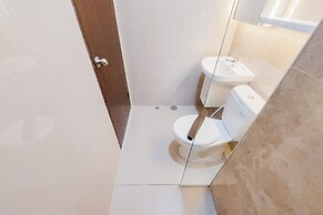 Homey And Nice Studio At Transpark Bintaro Apartment