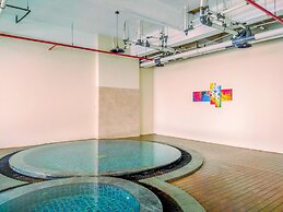 Homey And Modern Look Studio Apartment Atlanta Residences