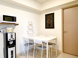 Homey And Modern 2Br At 6Th Floor Meikarta Apartment