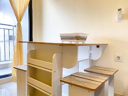 Modern Look Studio At Meikarta Apartment