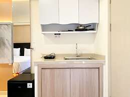 Modern Look Studio At Meikarta Apartment