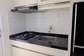 Stylish Modern 2Br Apartment At Parahyangan Residence