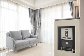 Modern Look And Comfy 2Br Menteng Park Apartment
