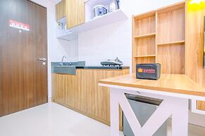 Modern And Comfy Studio At Transpark Cibubur Apartment