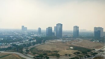 Homey And Well Furnished Studio Sky House Alam Sutera Apartment