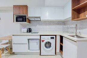 Homey And Cozy Stay 1Br Tamansari Bintaro Mansion Apartment