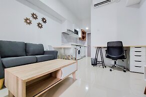 Simply Look And Comfort 1Br Tamansari Bintaro Mansion Apartment