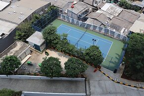 Best Deal And Well Furnished 2Br Bassura City Apartment