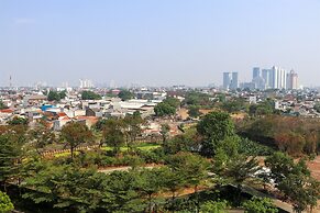 Strategic And Warm Studio At Ciputra International Apartment