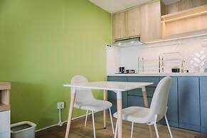 Well Furnished And Cozy Studio Baileys Apartment