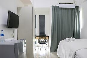 Cozy And Comfort Stay Studio Sayana Bekasi Apartment