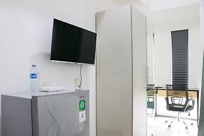 Cozy And Comfort Stay Studio Sayana Bekasi Apartment