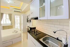 Minimalist And Cozy Studio Transpark Juanda Bekasi Timur Apartment