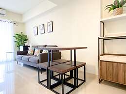 Spacious And Homey 2Br At Meikarta Apartment