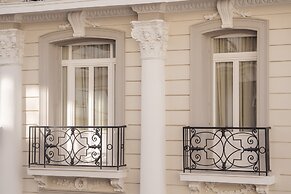 Zenith Premium Suites