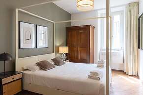 Piazza Navona Charming Apartment