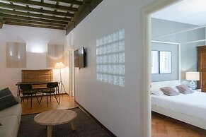 Piazza Navona Charming Apartment