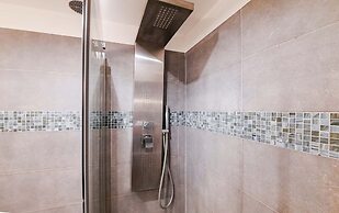 Colosseum Cosy Apartment Close To Metro