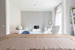 Porta Volta Bright and Roomy Flat