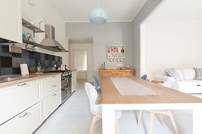 Porta Volta Bright and Roomy Flat