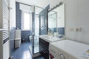 Porta Volta Bright and Roomy Flat