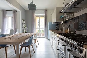 Porta Volta Bright and Roomy Flat