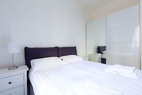 Porta Volta Bright and Roomy Flat