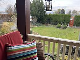 Stirling House Bed & Breakfast