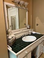 Stirling House Bed & Breakfast