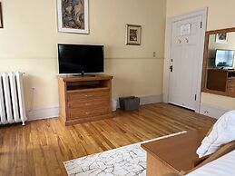 Stirling House Bed & Breakfast