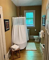 Stirling House Bed & Breakfast