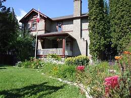 Stirling House Bed & Breakfast