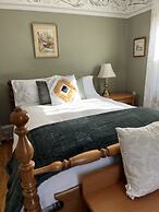 Stirling House Bed & Breakfast
