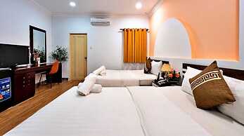 HANZ Cosmos Central Hotel