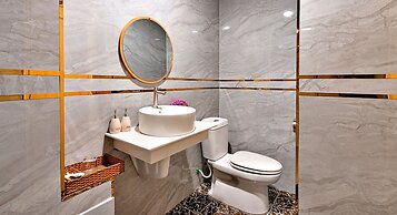 HANZ Cosmos Central Hotel