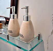 HANZ Cosmos Central Hotel