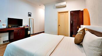 HANZ Cosmos Central Hotel