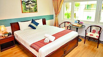 HANZ Cosmos Central Hotel