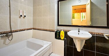 HANZ Cosmos Central Hotel