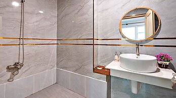 HANZ Cosmos Central Hotel