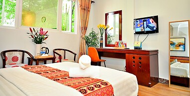 HANZ Cosmos Central Hotel