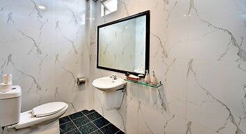 HANZ Cosmos Central Hotel