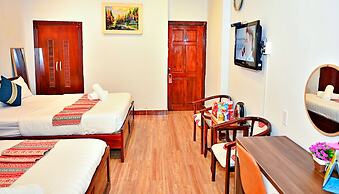 HANZ Cosmos Central Hotel