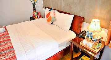 HANZ Cosmos Central Hotel